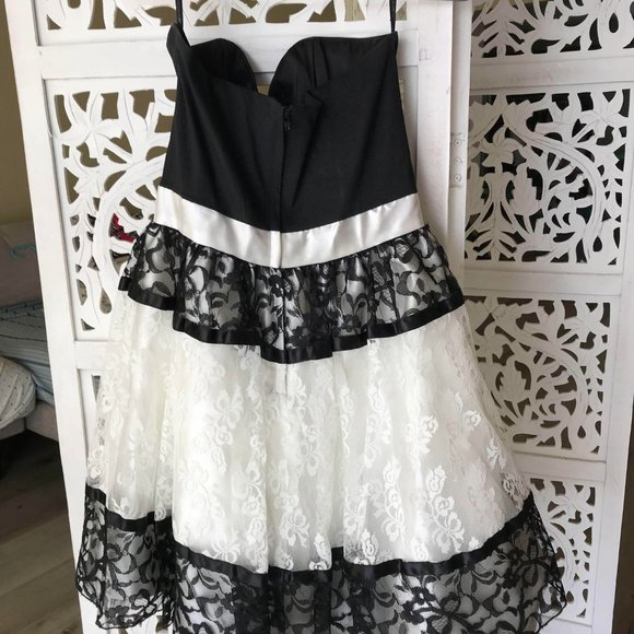 Jessica McClintock for Gunne Sax Vintage Black and White Lace Party Dress Size 7 - Picture 3 of 9